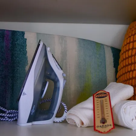Apartment Bright & Wi-fi Direct Access Lyon La Doua - 2 Mins Walk From Tramway Station Villeurbanne